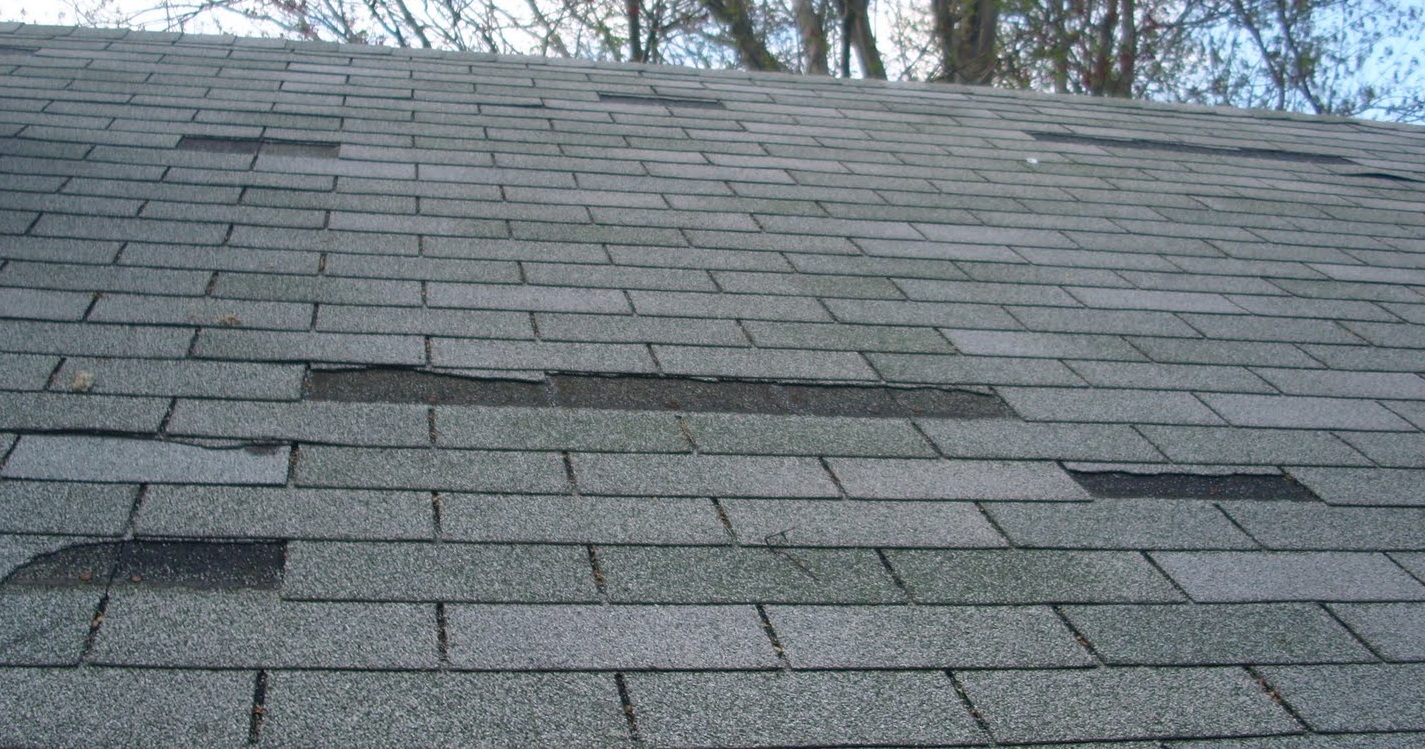 After the Storm: Temporary Roof Fixes for Missing Shingles
